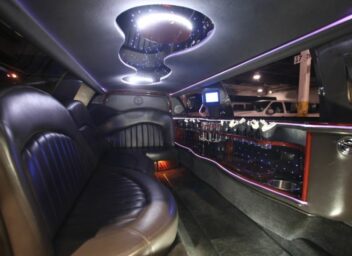 Photo of: 8 – 10 Passenger Limousine